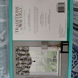 Rustic Retreat Valance